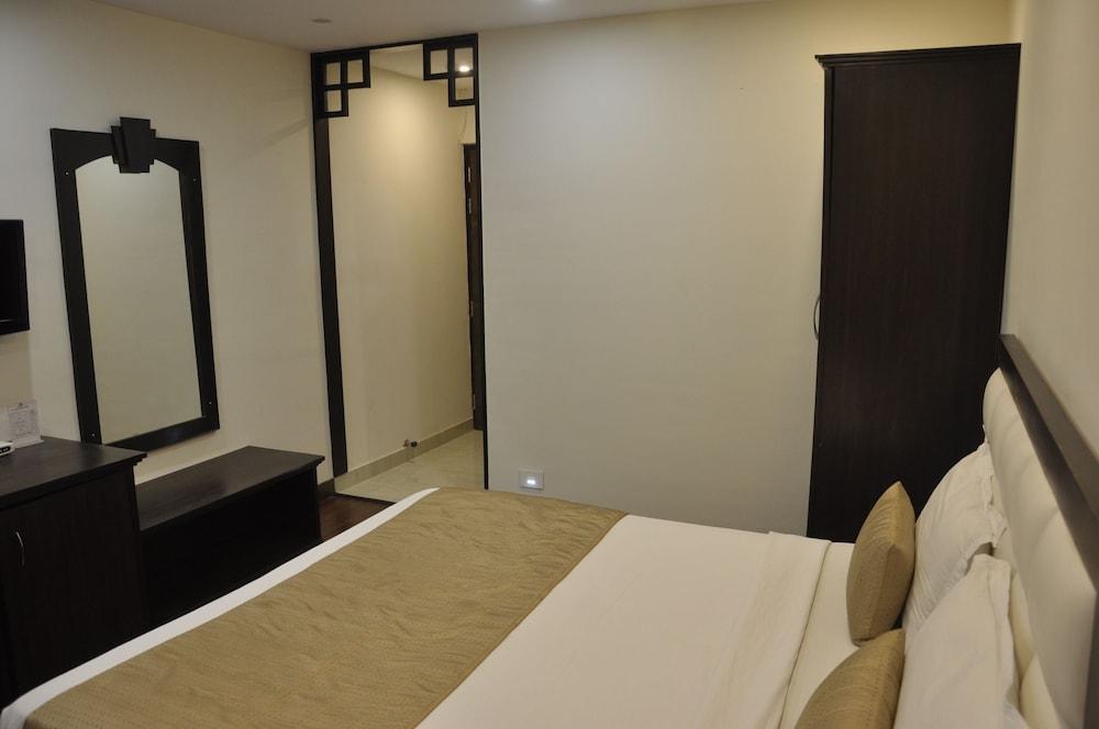 Hotel Genx Usha Kiran Agra Agra  Zewnętrze zdjęcie