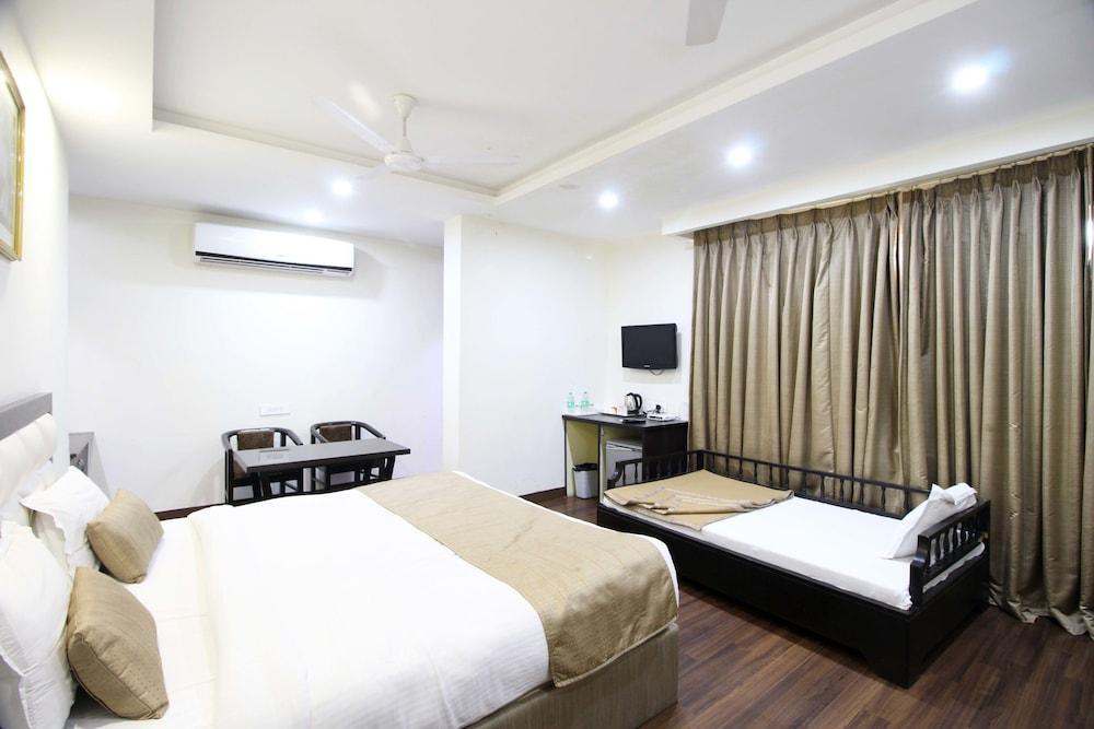 Hotel Genx Usha Kiran Agra Agra  Zewnętrze zdjęcie