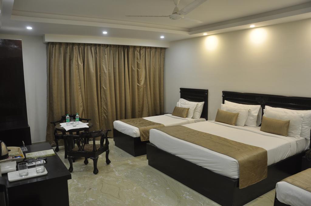 Hotel Genx Usha Kiran Agra Agra  Pokój zdjęcie