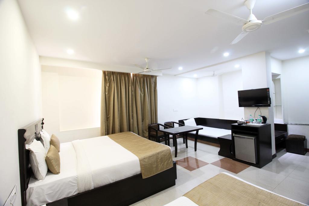 Hotel Genx Usha Kiran Agra Agra  Zewnętrze zdjęcie