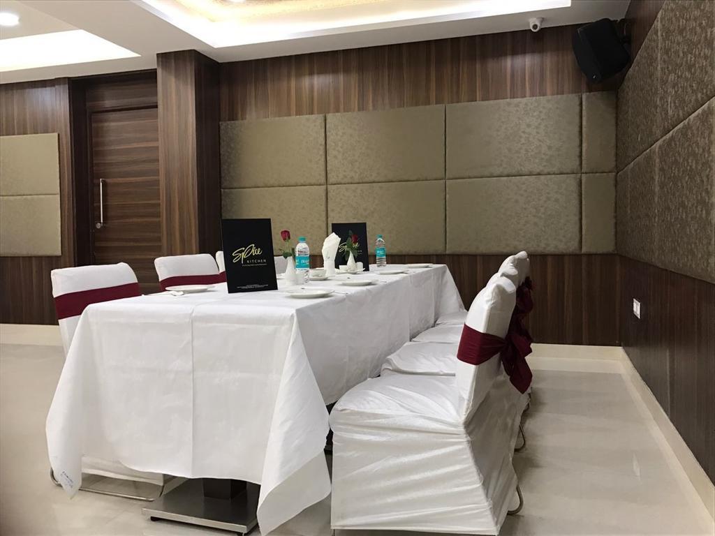 Hotel Genx Usha Kiran Agra Agra  Zewnętrze zdjęcie