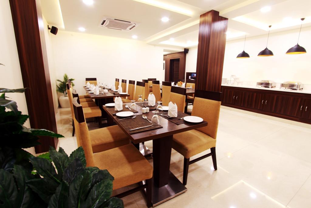 Hotel Genx Usha Kiran Agra Agra  Zewnętrze zdjęcie