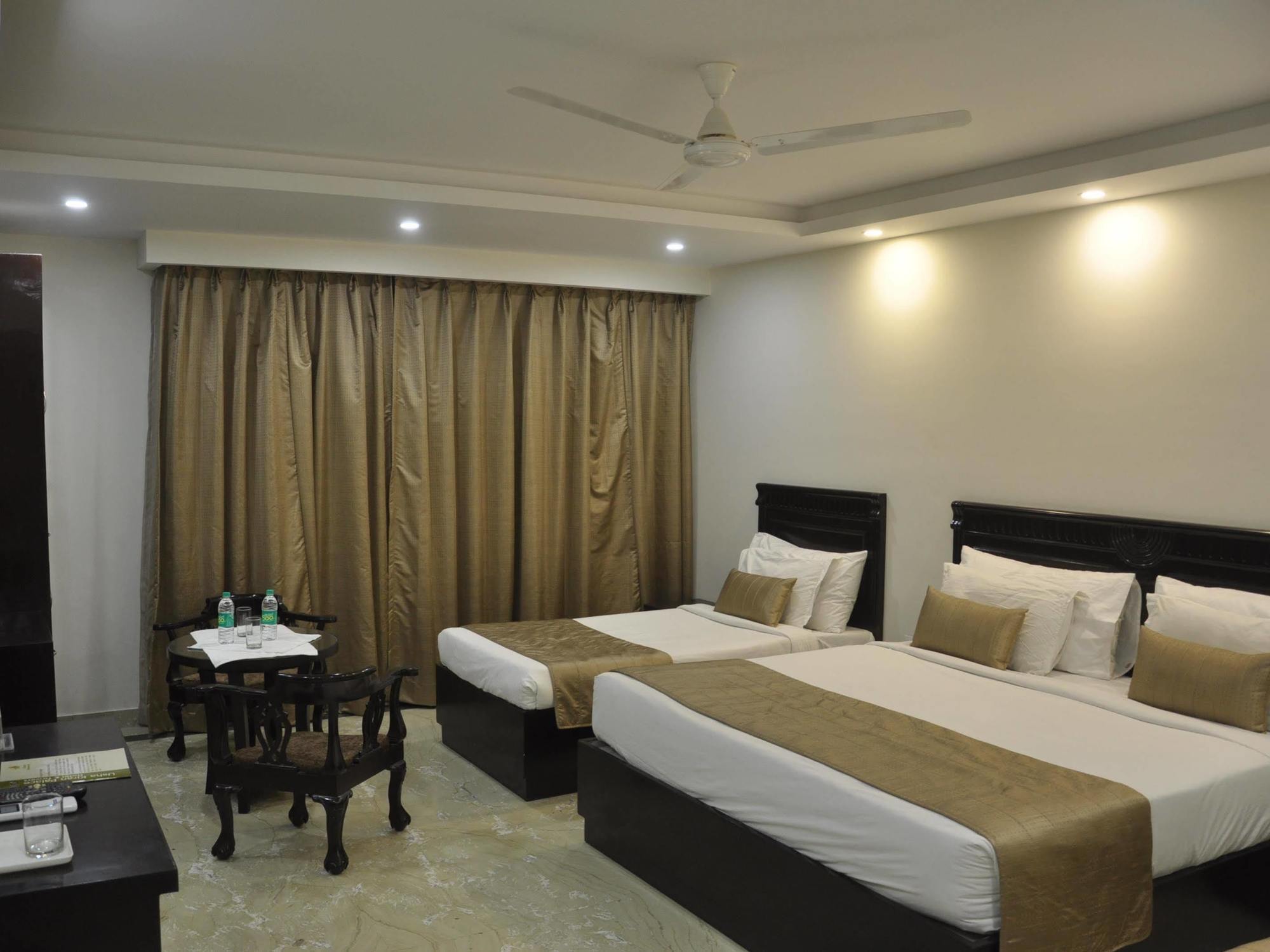 Hotel Genx Usha Kiran Agra Agra  Zewnętrze zdjęcie
