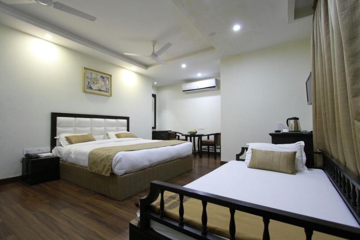 Hotel Genx Usha Kiran Agra Agra  Zewnętrze zdjęcie