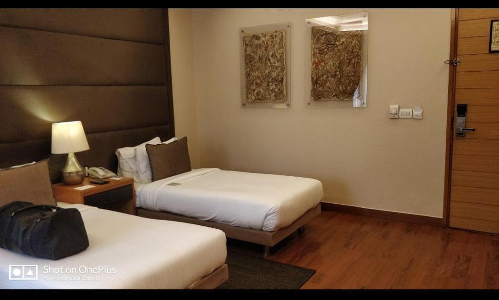 Hotel Genx Usha Kiran Agra Agra  Zewnętrze zdjęcie